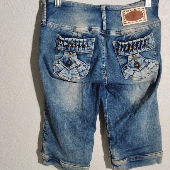 Osheas Jeans Shorts Womens Denim Bermuda Distressed Embellished Pockets Size 10 - Picture 2 of 11